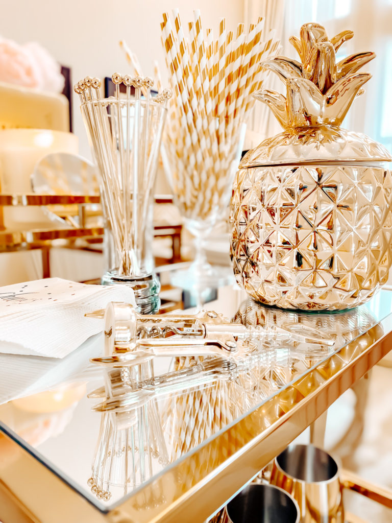 HOW TO CREATE A LUXURIOUS BAR CART