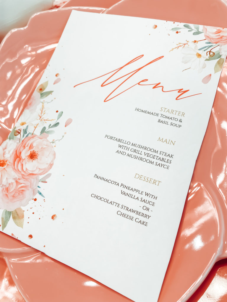 A ROMANTIC MOTHER'S DAY TABLESCAPE