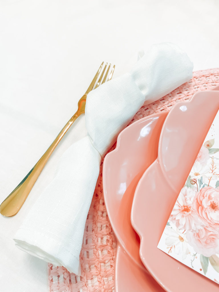 A ROMANTIC MOTHER'S DAY TABLESCAPE