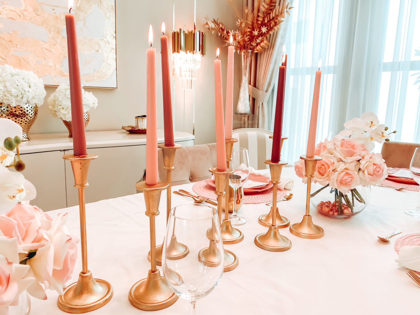A ROMANTIC MOTHER'S DAY TABLESCAPE
