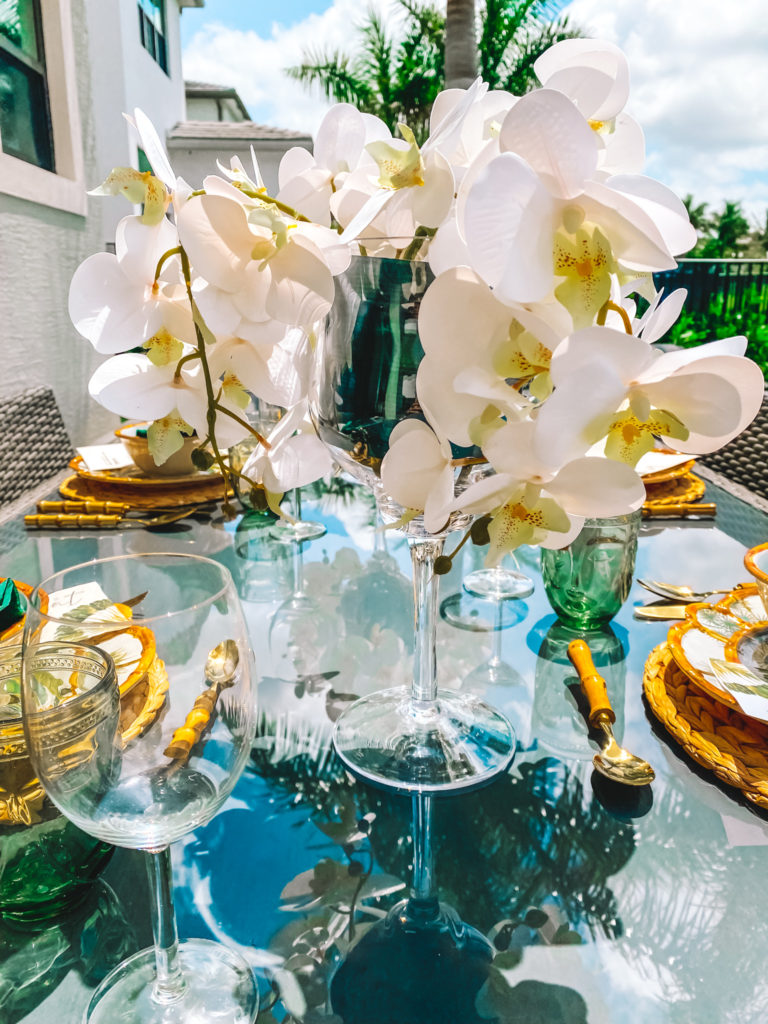 ORCHID TROPICAL FLOWER ARRANGEMENT