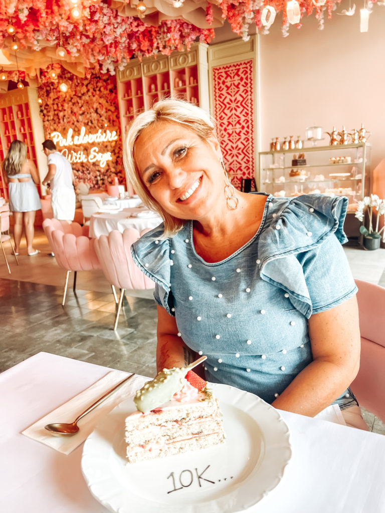 GIULIA MACCHIA VERCESI CELEBRATING 10K FOLLOWERS