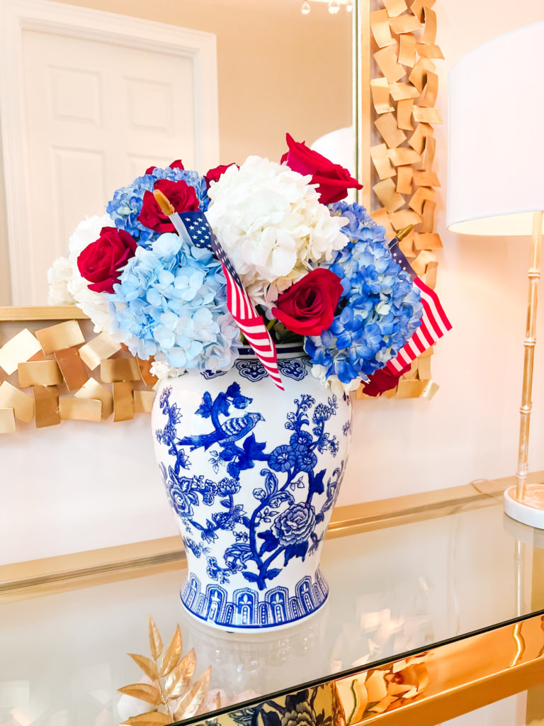A PATRIOTIC FLORAL ARRANGEMENT