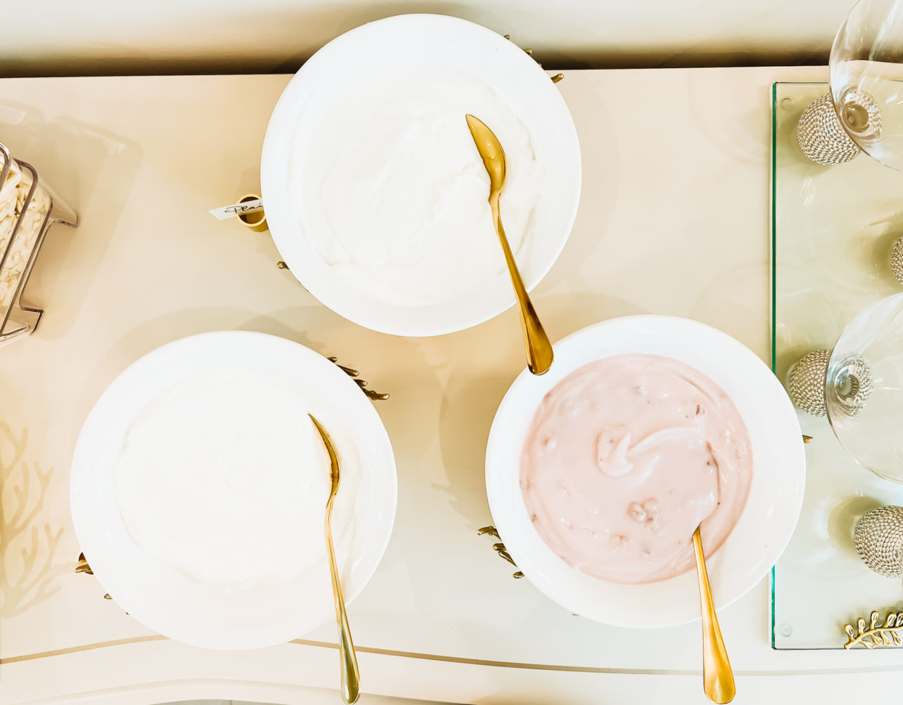 A REFRESHING YOGURT PARFAIT BAR