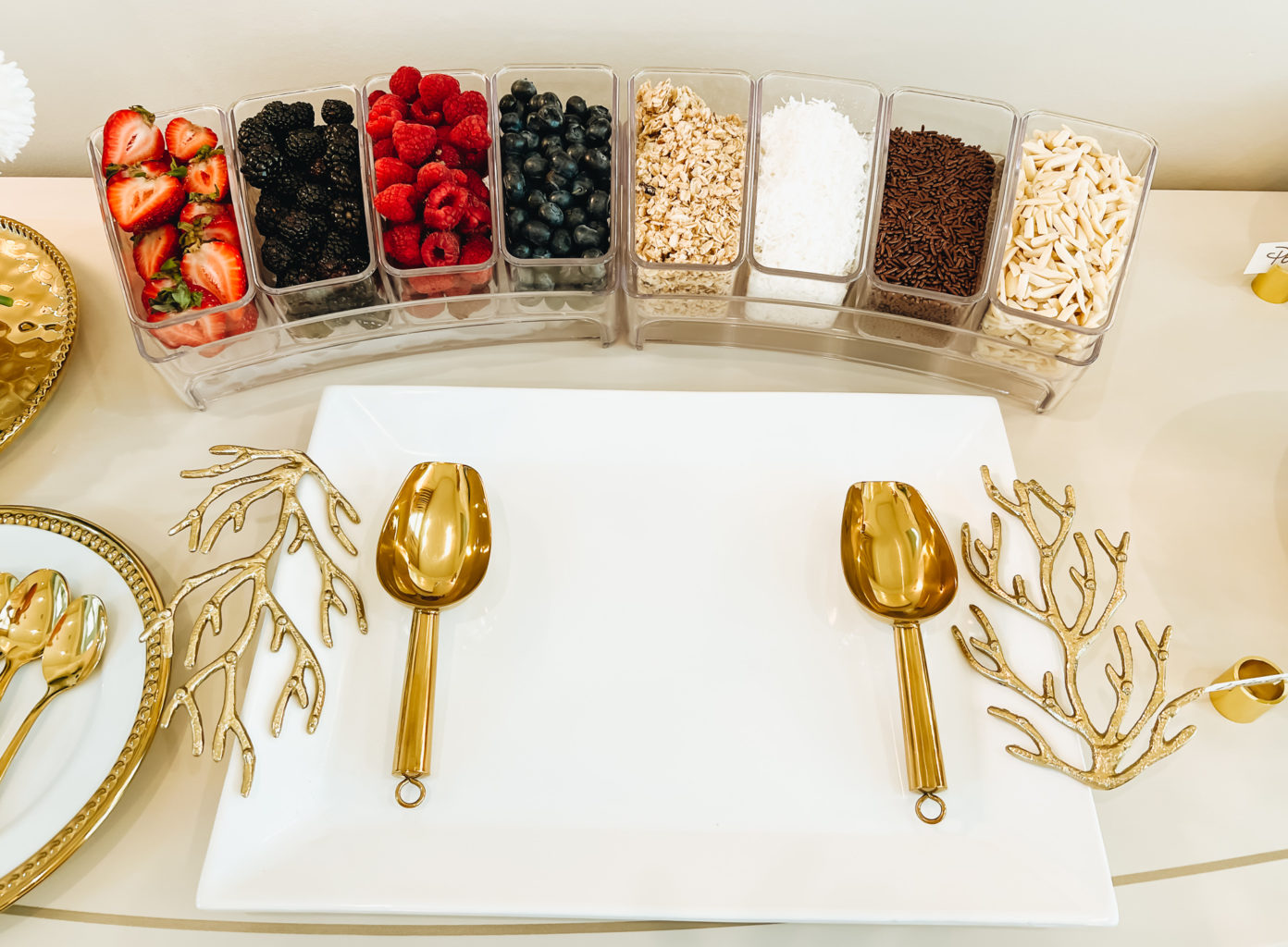 A REFRESHING YOGURT PARFAIT BAR