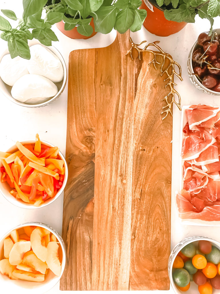 AN ITALIAN ANTIPASTO PLATTER 