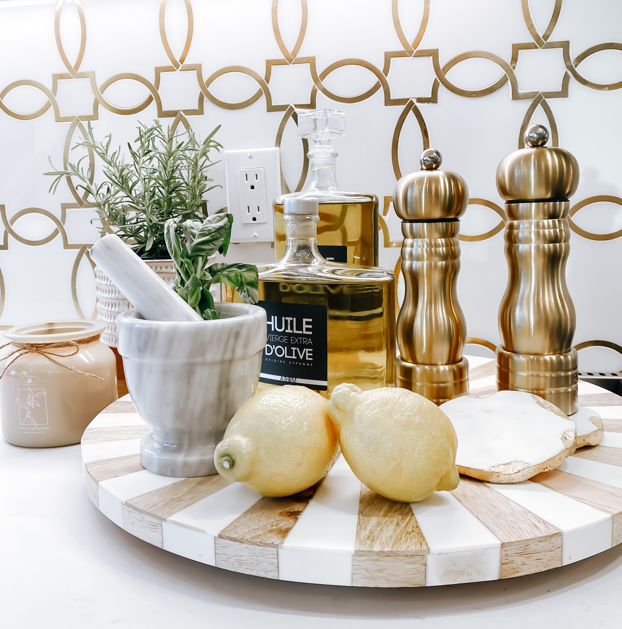 HOW TO SET UP A MEDITERRANEAN CORNER IN YOUR KITCHEN
