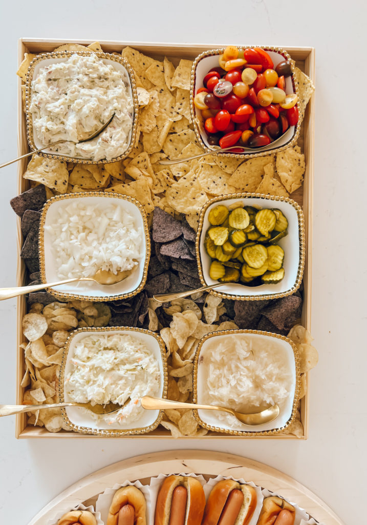 HOT DOG CONDIMENT PLATTER