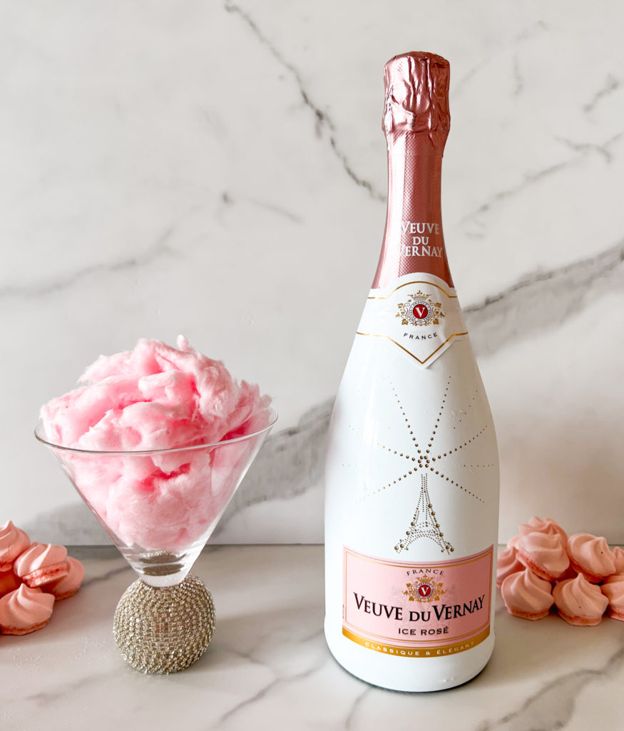 DELIGHT YOUR GUESTS WITH COTTON CANDY CHAMPAGNE