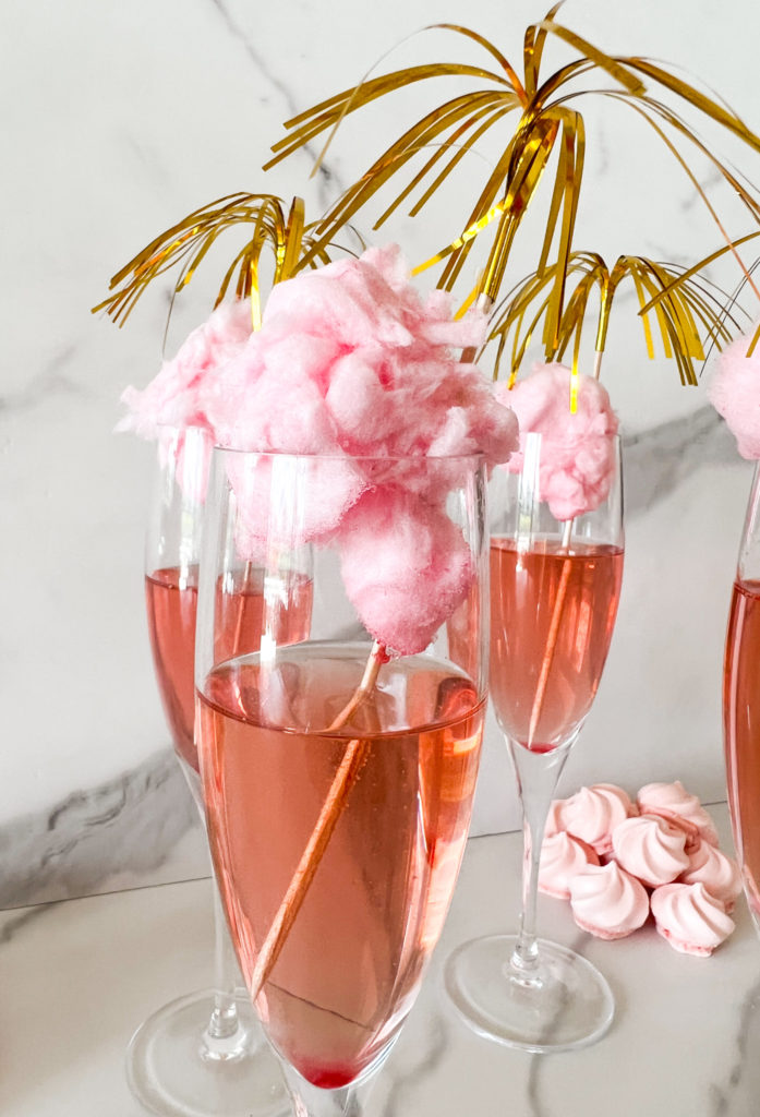 DELIGHT YOUR GUESTS WITH COTTON CANDY CHAMPAGNE