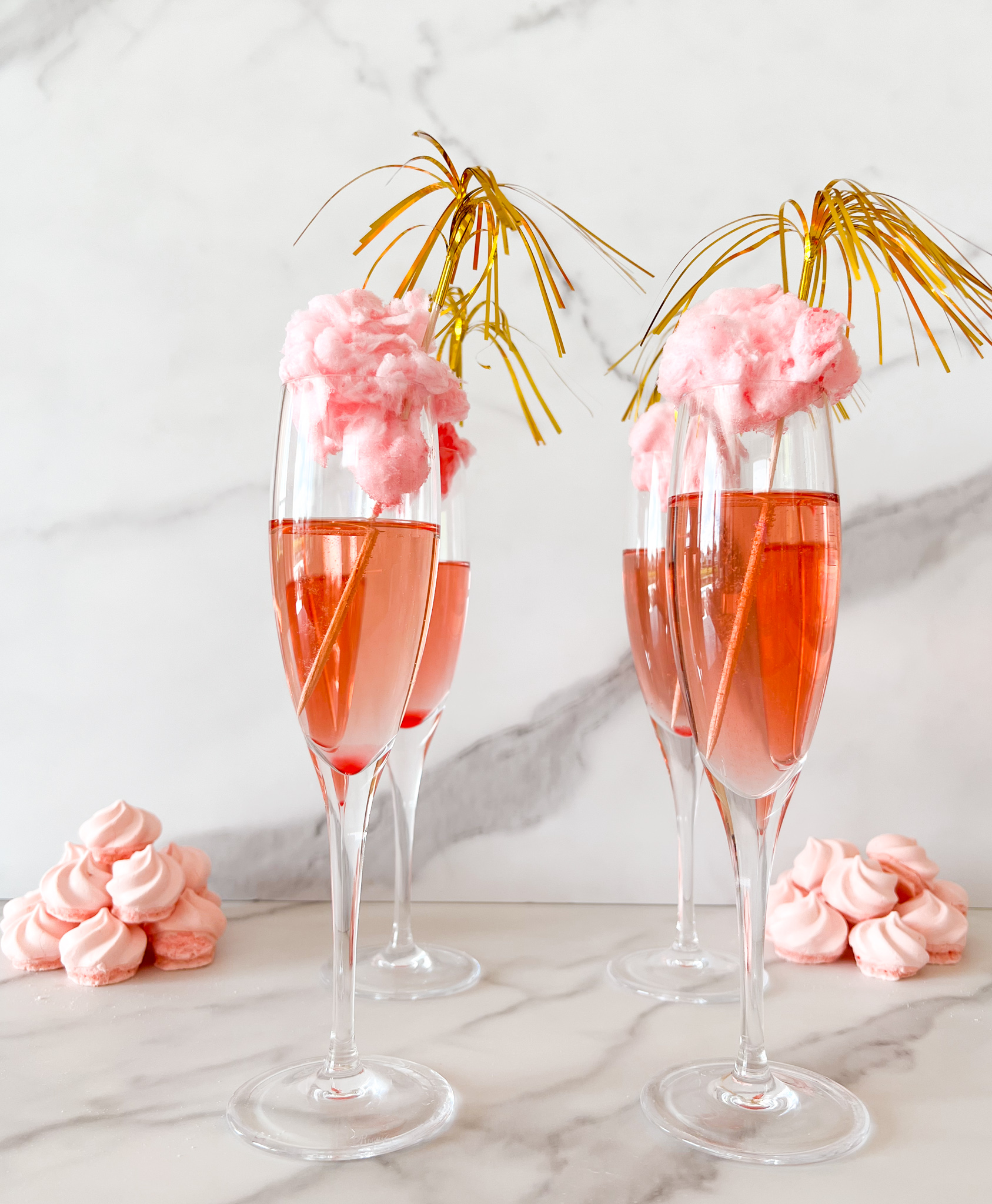 DELIGHT YOUR GUESTS WITH COTTON CANDY CHAMPAGNE