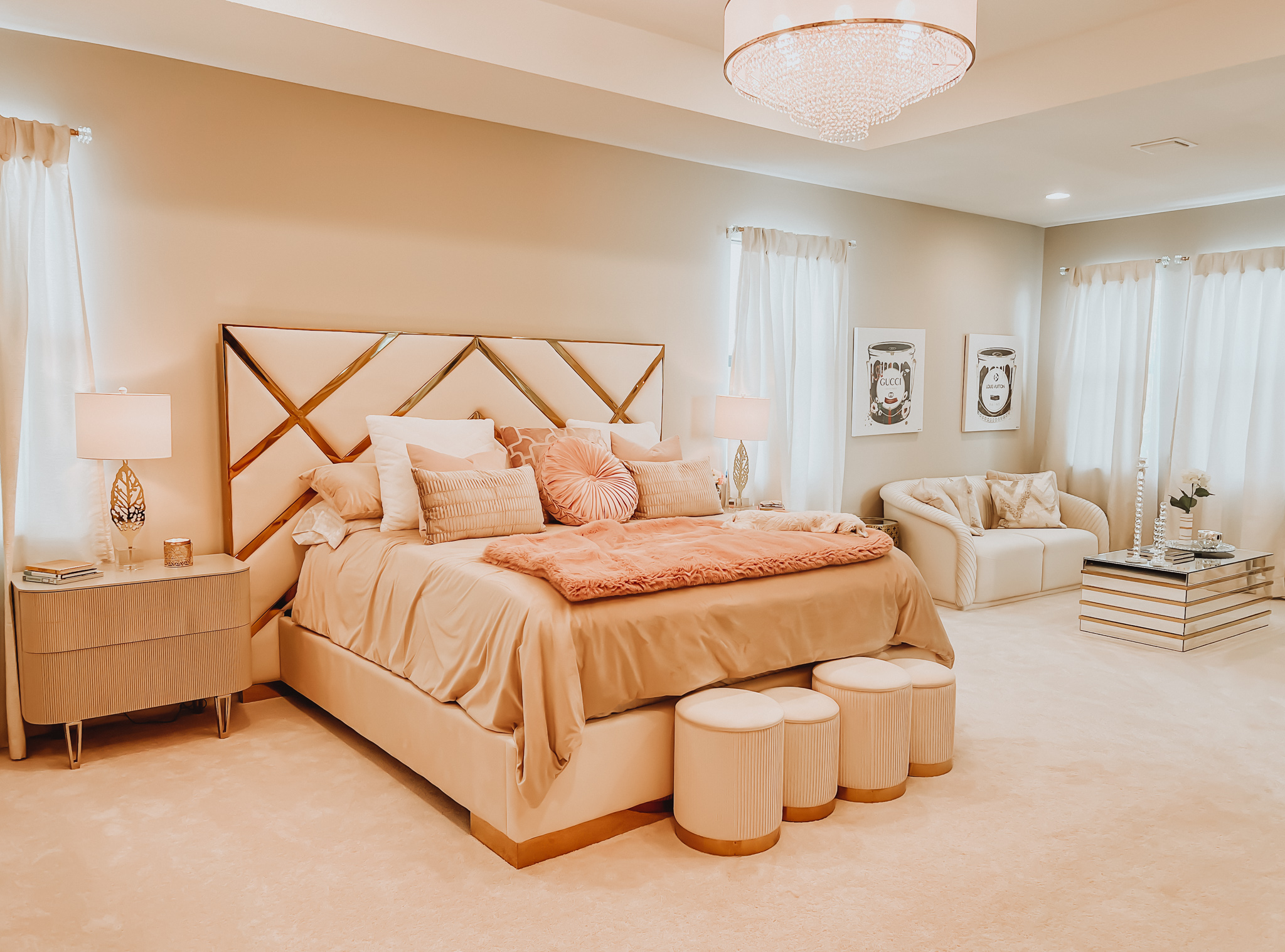 A SNEAK PEEK INTO MY BEDROOM