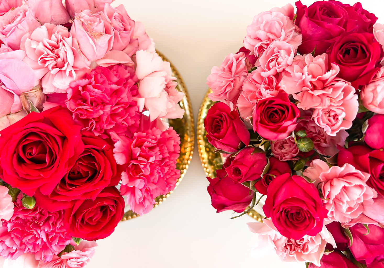 A HOT PINK AND BLUSH CENTERPIECE