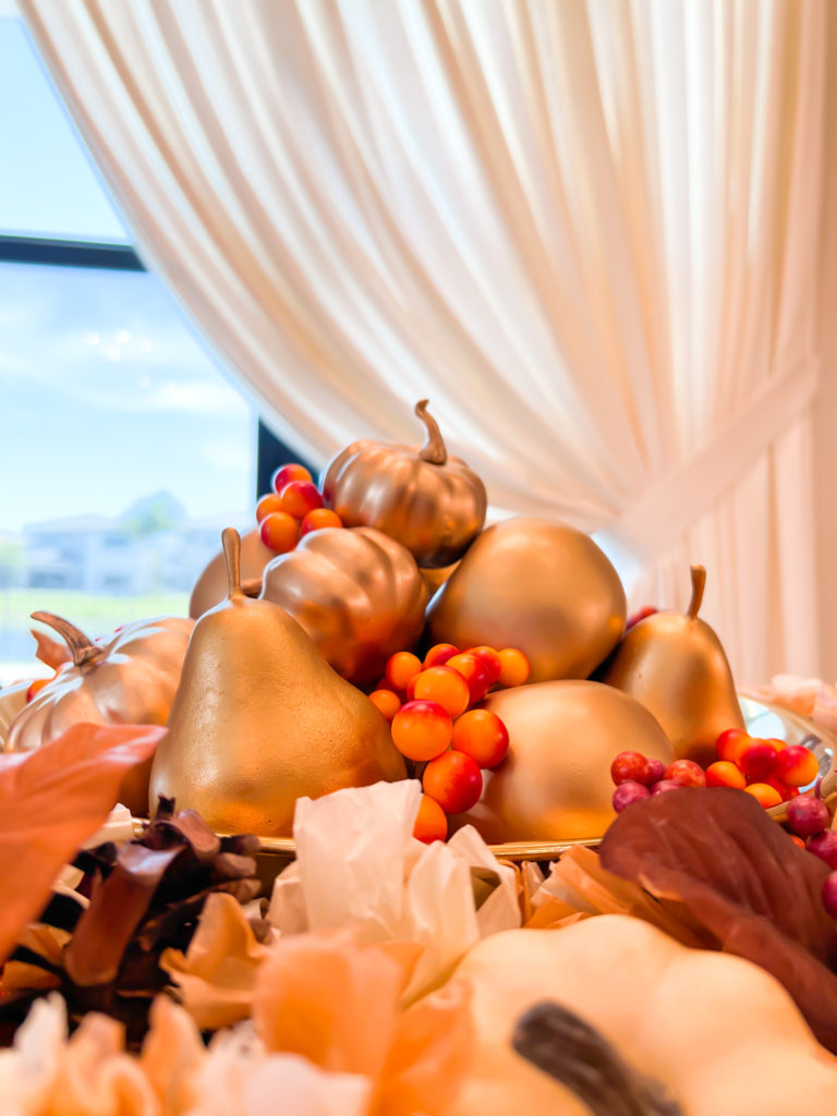 WREATH FALL CENTERPIECE