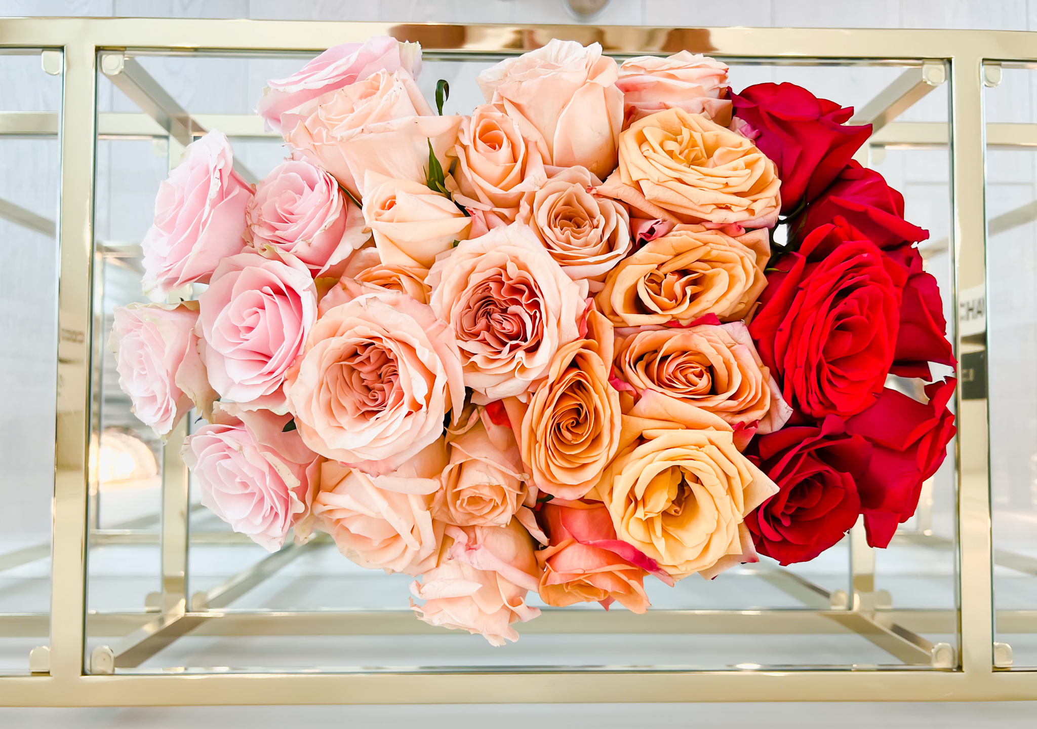 MAKE A BEAUTIFUL OMBRÈ ARRANGEMENT