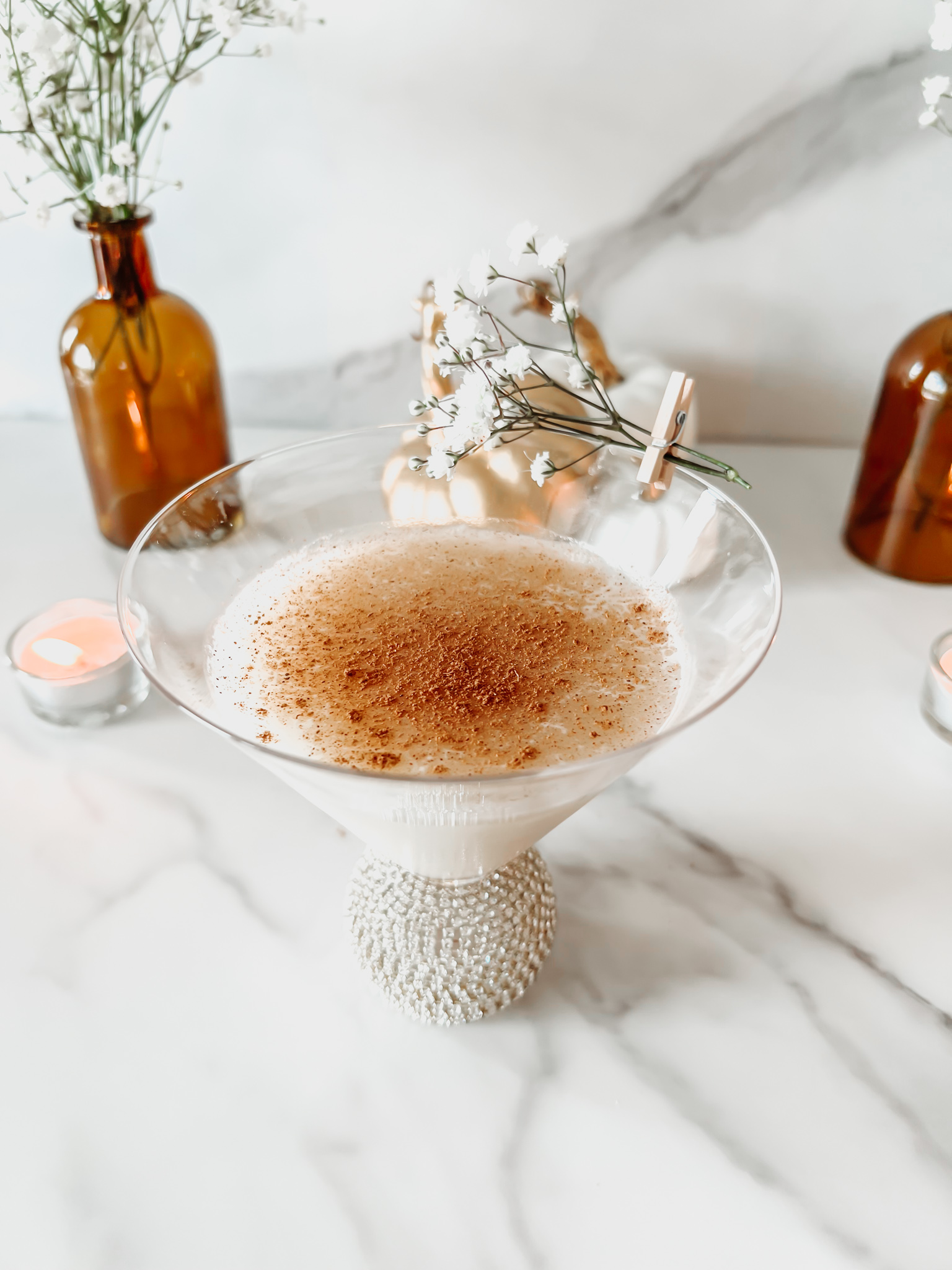 MIX THE PERFECT FALL COCKTAIL – THE WHITE PUMPKIN DRINK