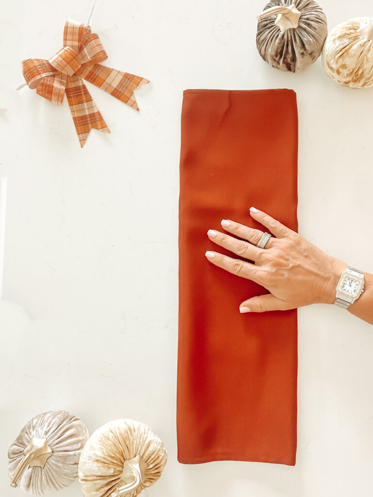 RIBBON NAPKIN STYLING