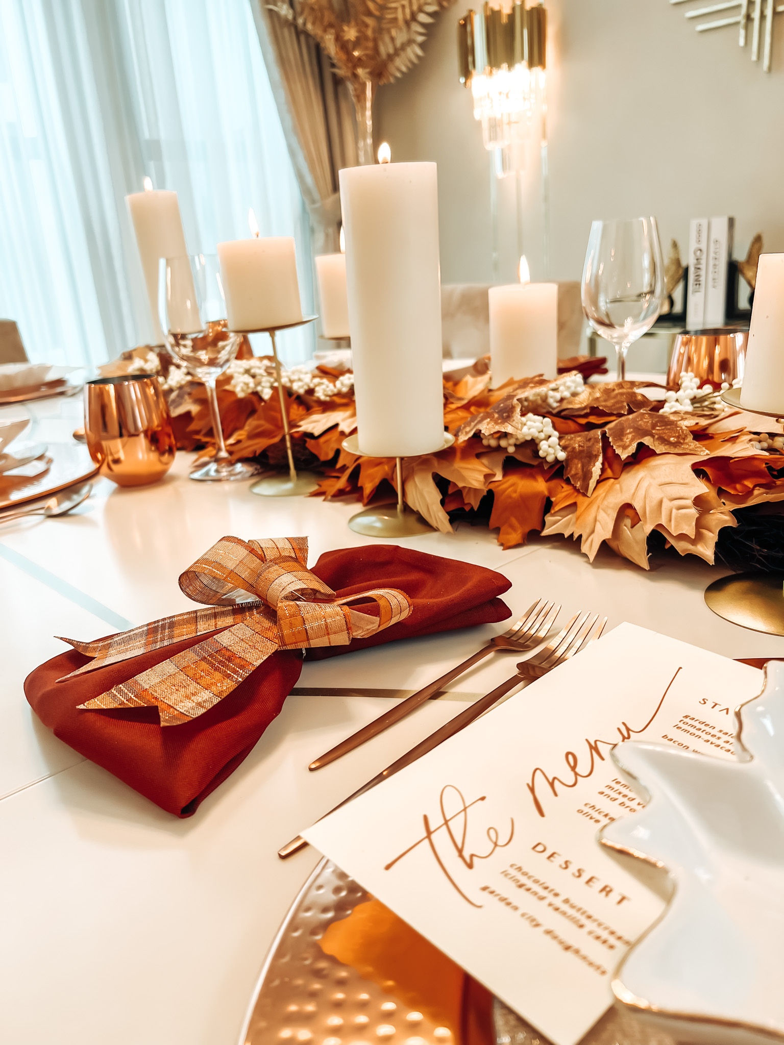 CREATE A MAGICAL LEAVES THANKSGIVING TABLESCAPE