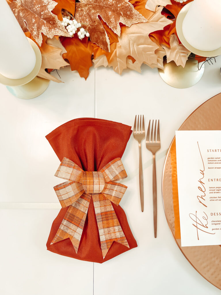 RIBBON NAPKIN STYLING