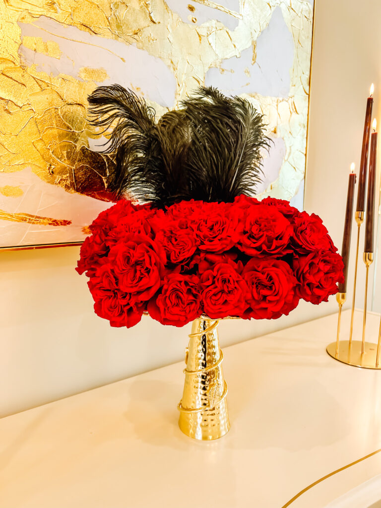 A SPLENDID ROSE ARRANGEMENT