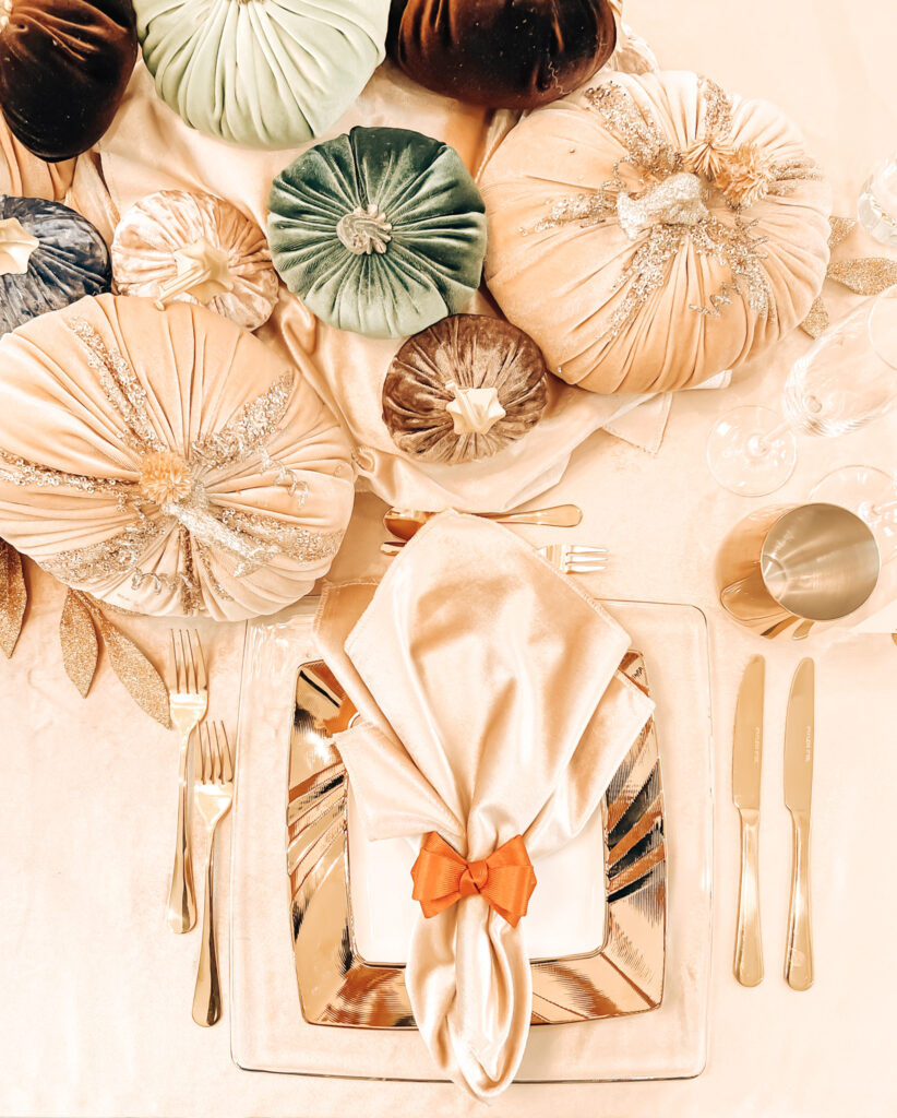 GILDED THANKSGIVING TABLESCAPE