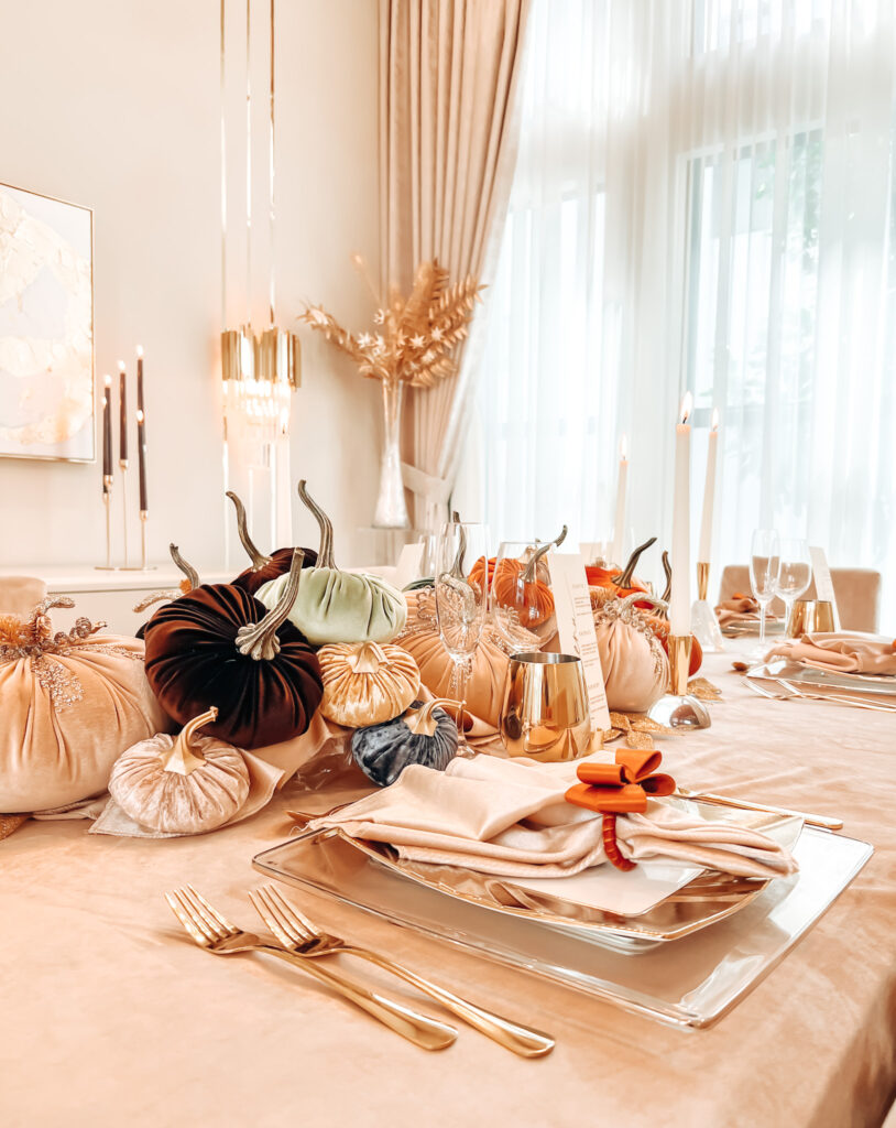 GILDED THANKSGIVING TABLESCAPE