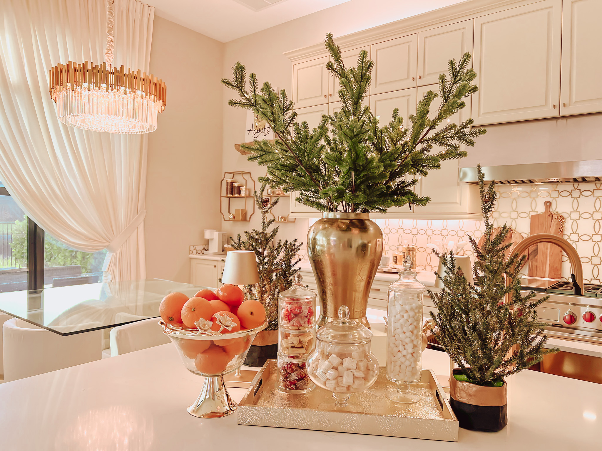 CHRISTMAS VIBES IN THE KITCHEN