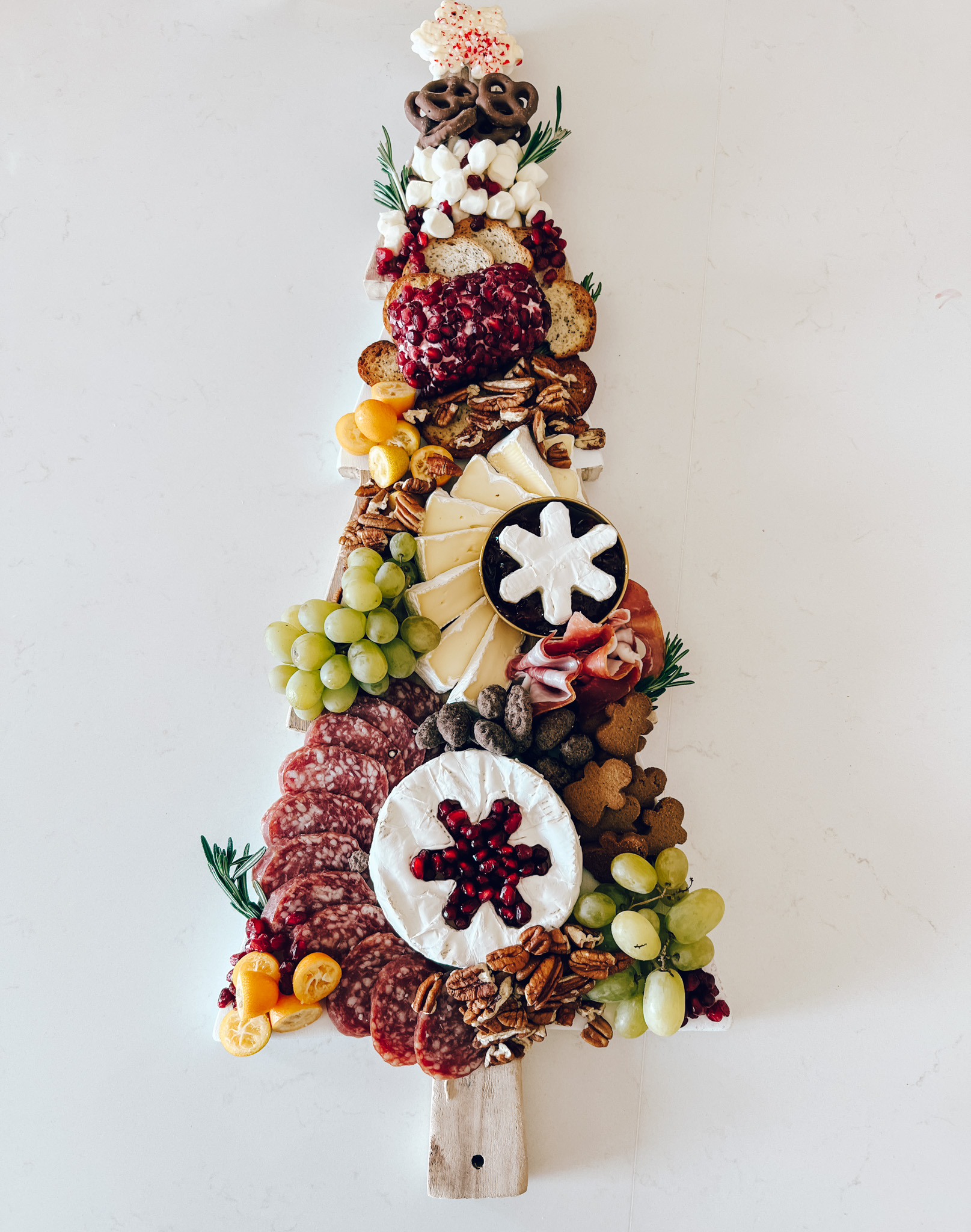 DRESS UP YOUR CHEESE FOR THE HOLIDAYS!