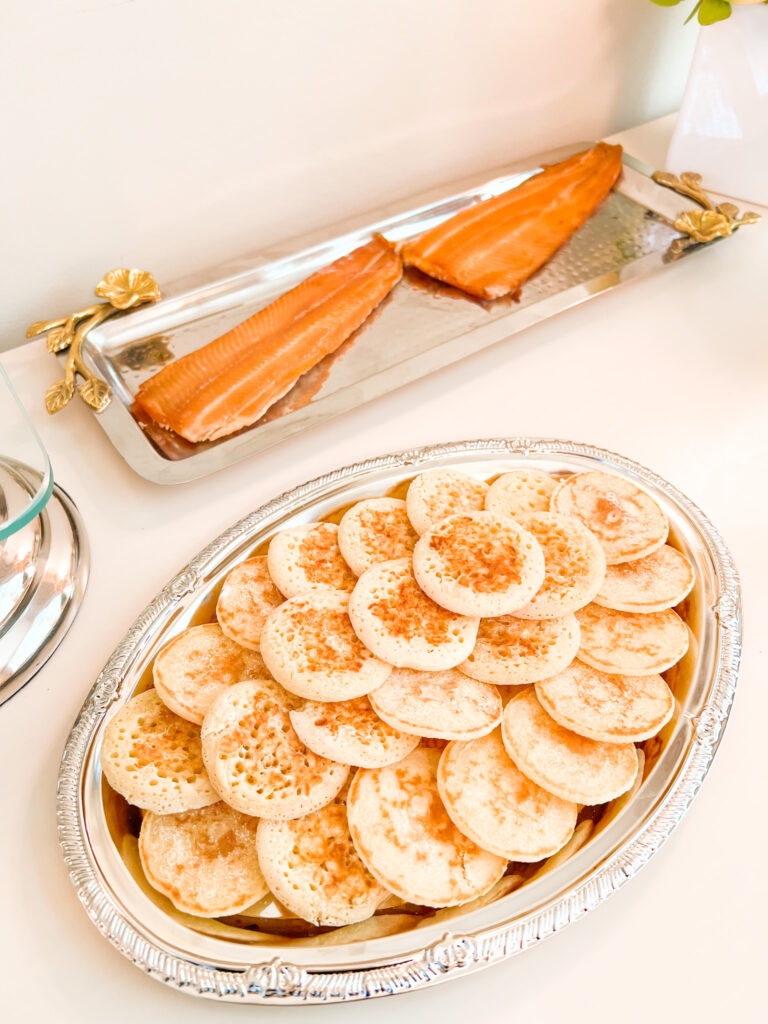 AN EXTRAVAGANT CAVIAR BAR