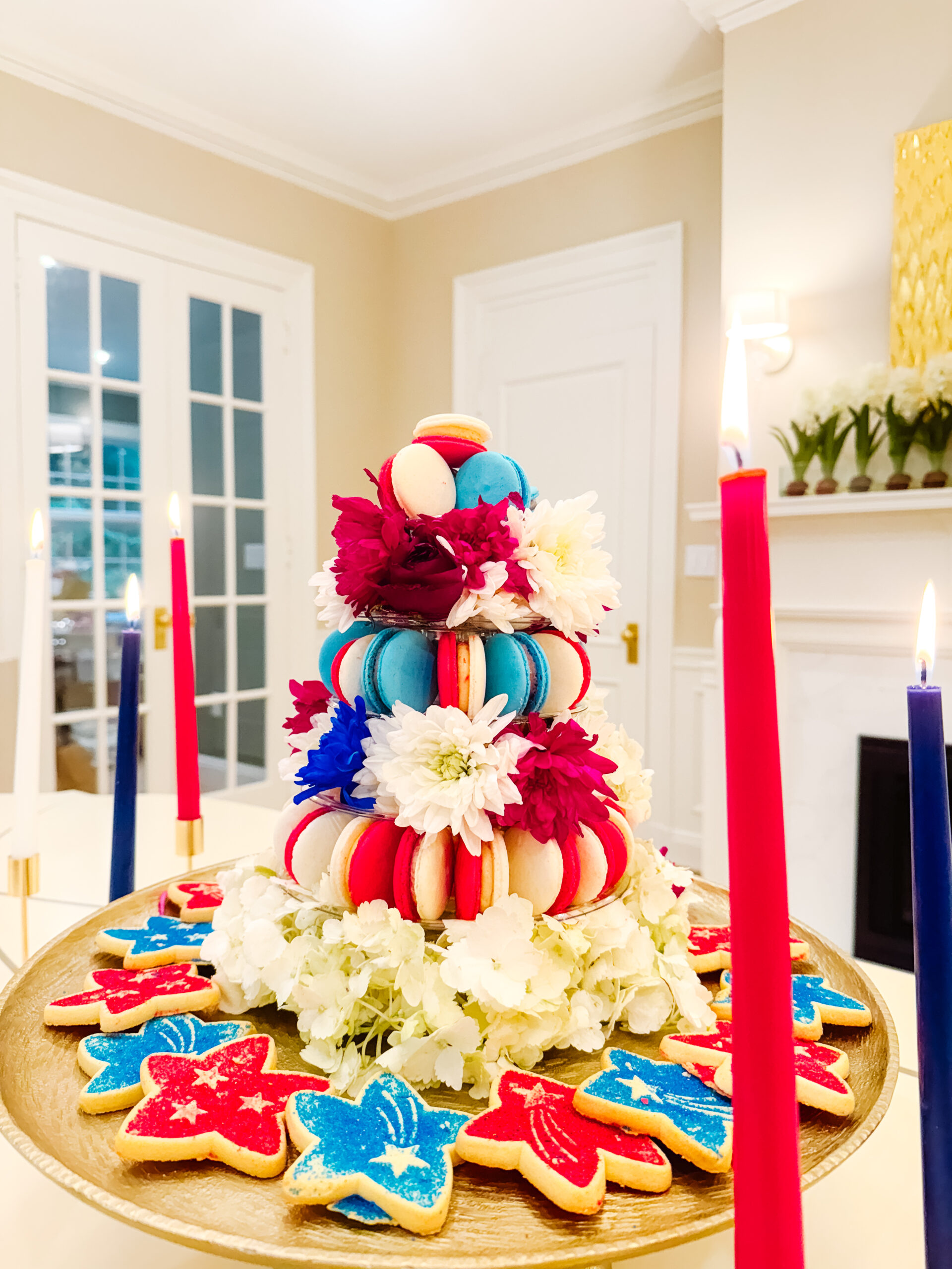 RED,WHITE & BLUE CHARM: THE PERFECT MACARON TOWER